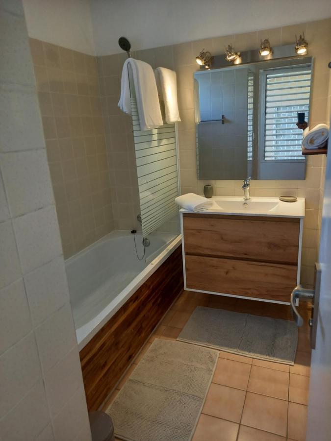 Ravinala Apartment Сен Франсоа Екстериор снимка